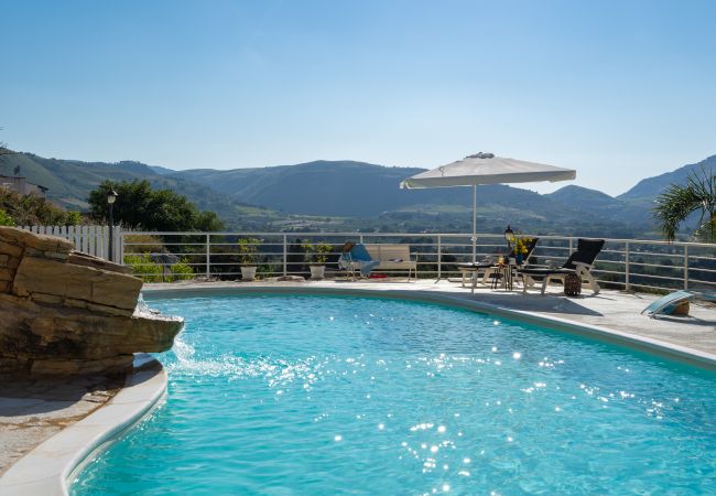 Villa a Scopello - VILLA OLIMPIA 6+2 Villa a Scopello - VILLA OLIMPIA 6+2