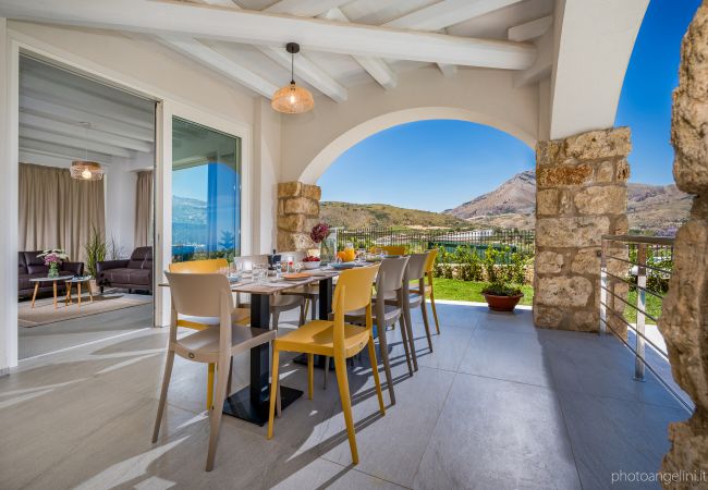 Villa a Castellammare del Golfo - Villa Aglea con piscina privata Villa a Castellammare del Golfo - Villa Aglea con piscina privata