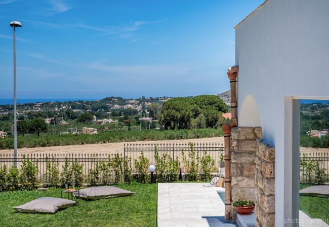 Villa a Castellammare del Golfo - Villa Aglea con piscina privata Villa a Castellammare del Golfo - Villa Aglea con piscina privata