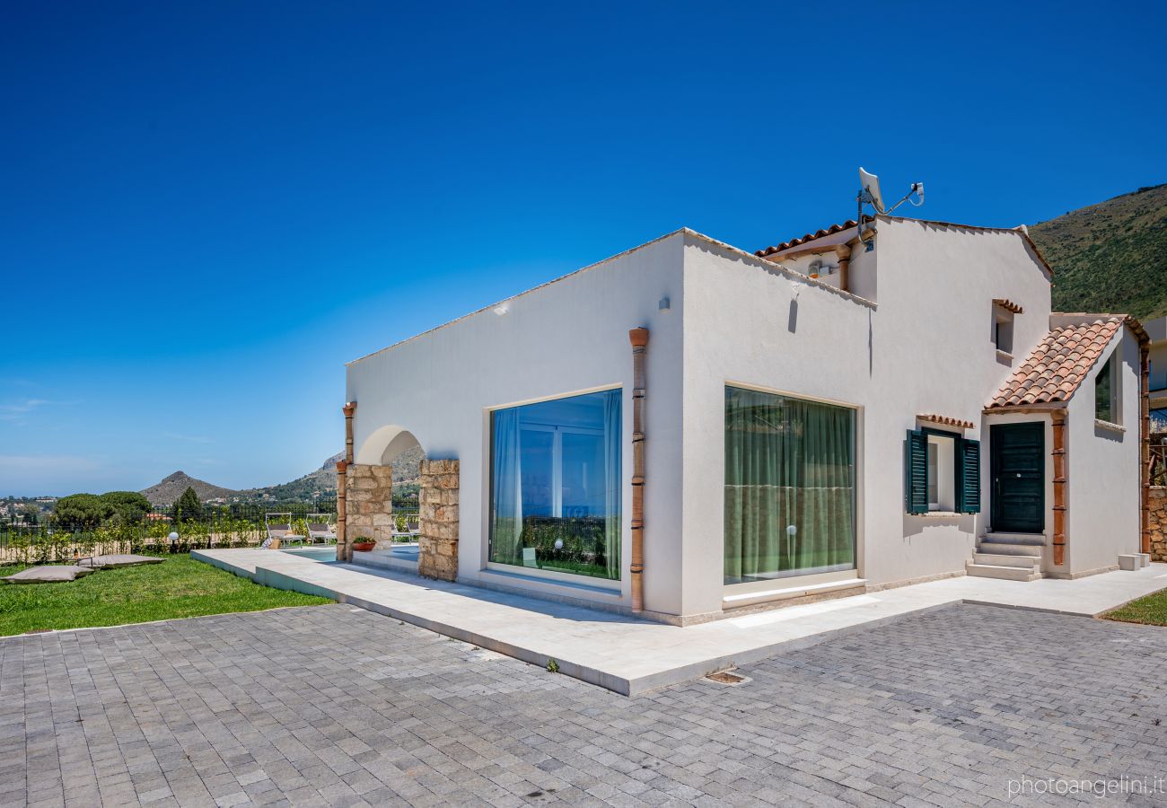 Villa a Castellammare del Golfo - Villa Aglea con piscina privata Villa a Castellammare del Golfo - Villa Aglea con piscina privata