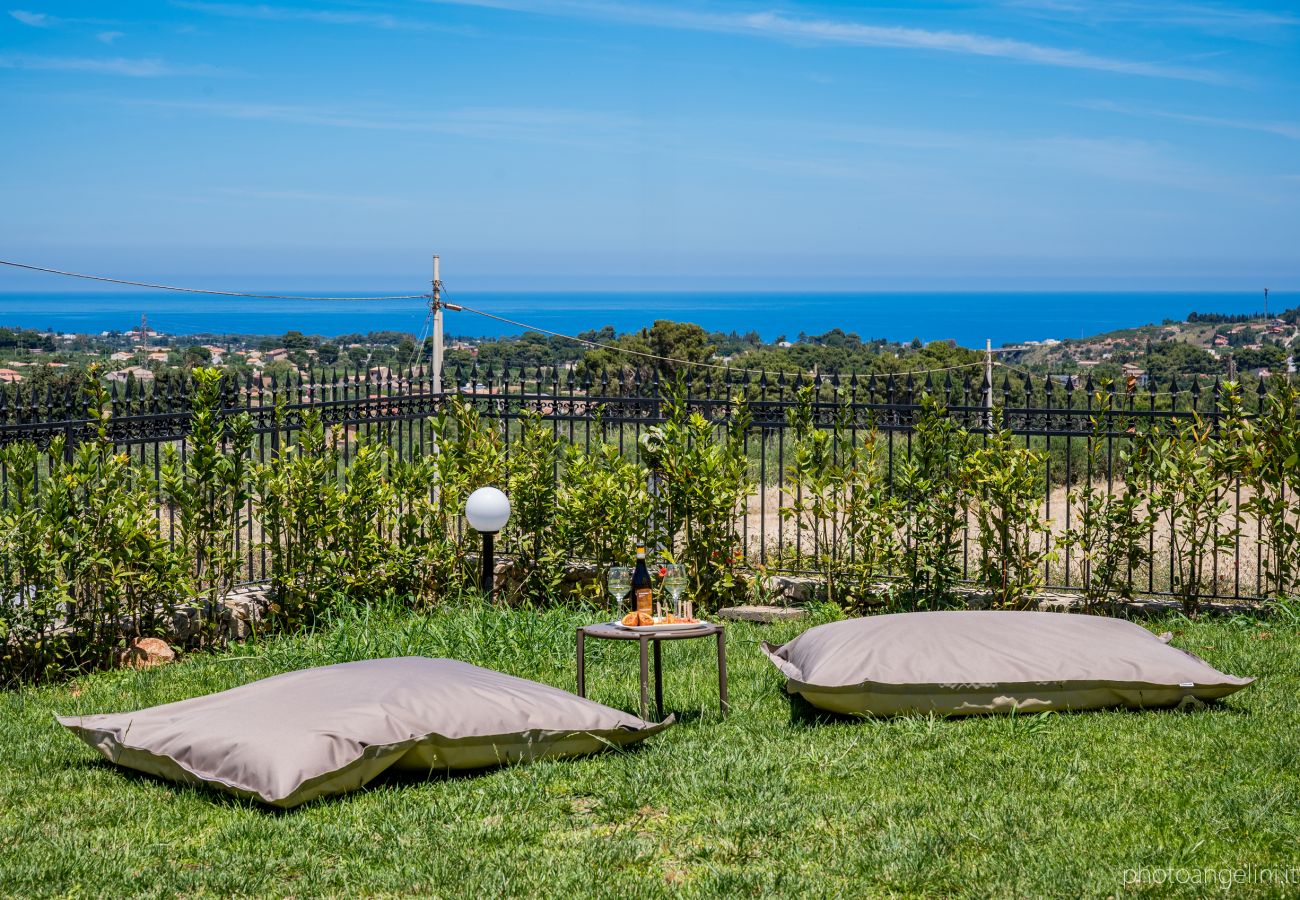 Villa a Castellammare del Golfo - Villa Aglea con piscina privata Villa a Castellammare del Golfo - Villa Aglea con piscina privata