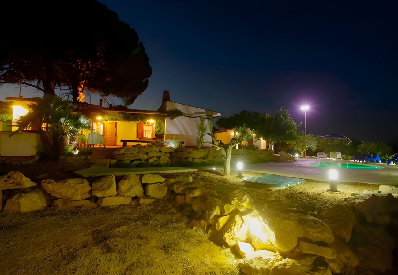 Villa a Alcamo - Villa Due pini con piscina privata Villa a Alcamo - Villa Due pini con piscina privata