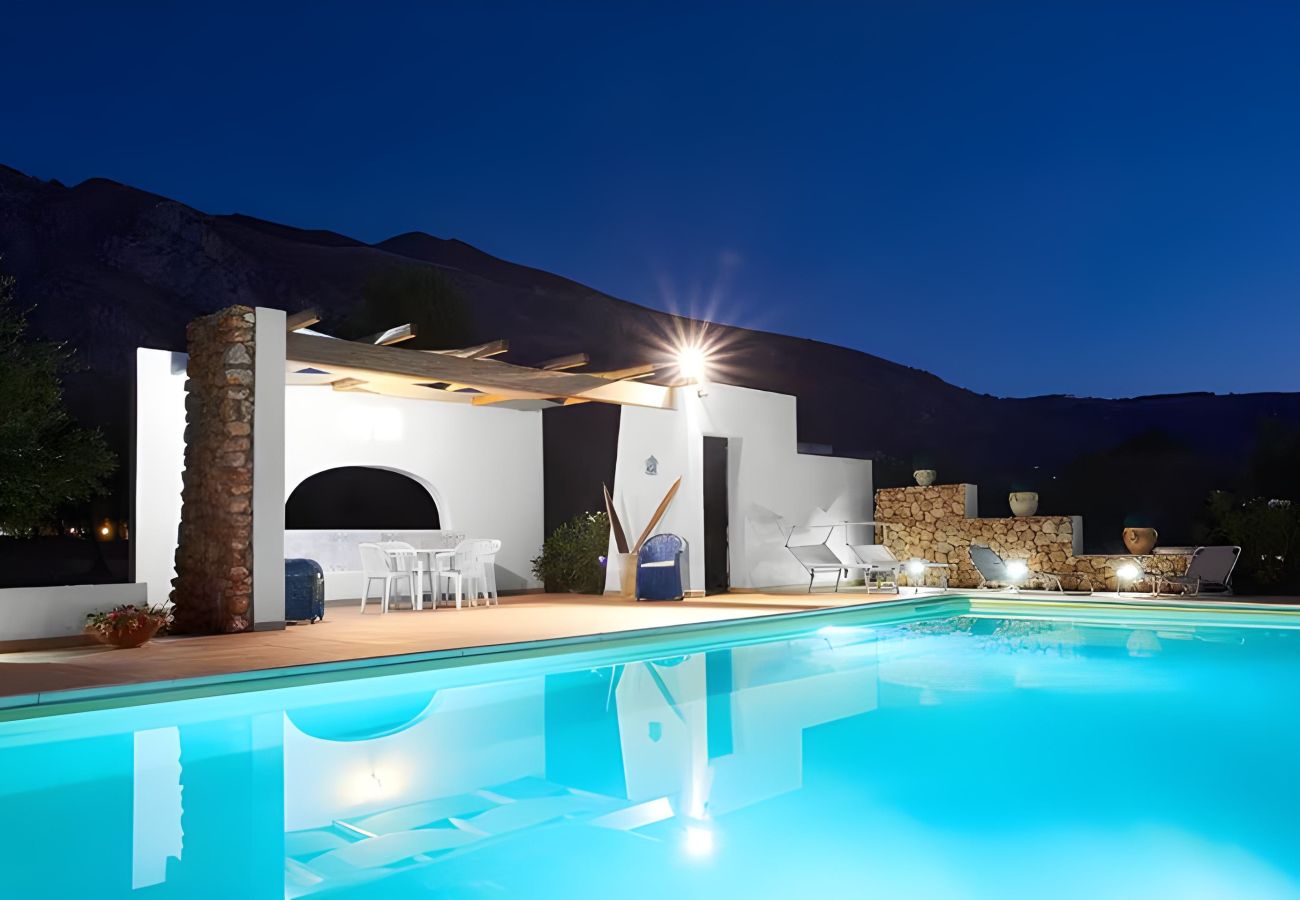 Villa a Castellammare del Golfo - Villa Le Sterlizie