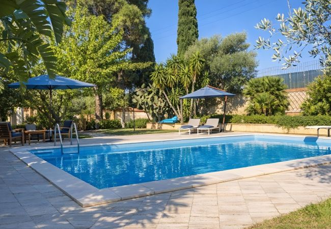 Villa a Castellammare del Golfo - Villa Flora con piscina privata 