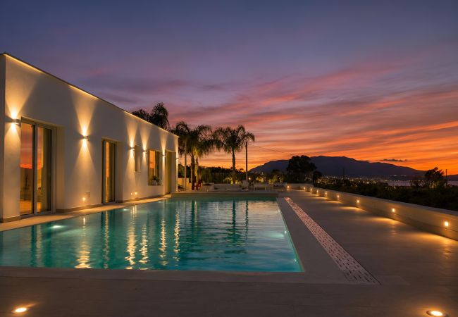 Villa a Balestrate - Villa Luxury Corari